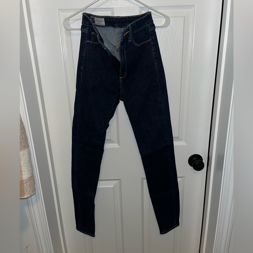 women’s Gap Jegging